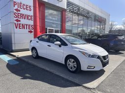 Nissan Versa 2022