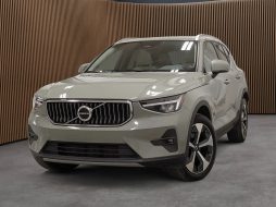 Volvo XC40 2023