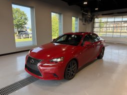 Lexus IS-series 2016