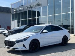 Hyundai Elantra 2022