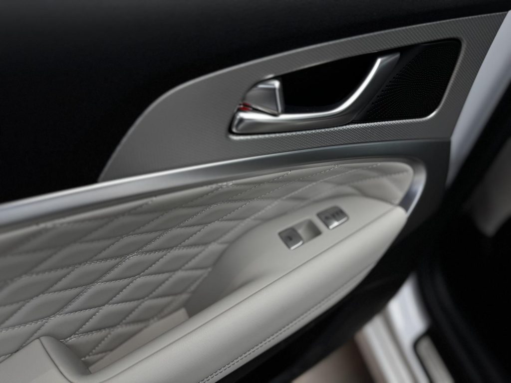 Genesis G70 2025