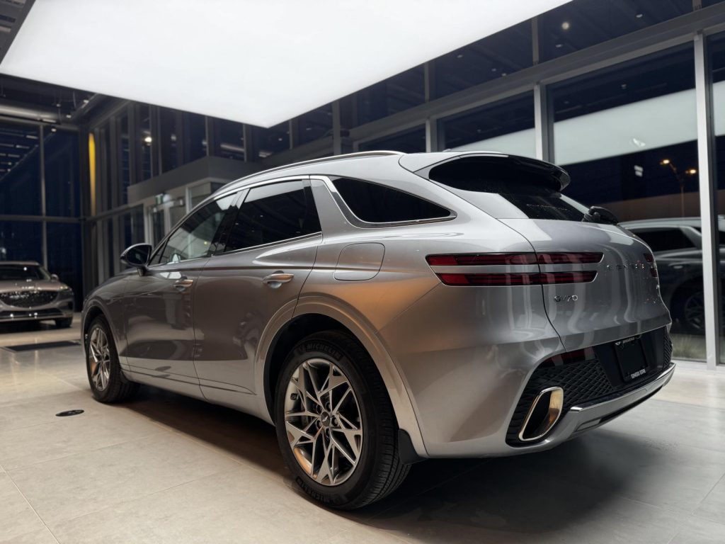 Genesis GV70 2024