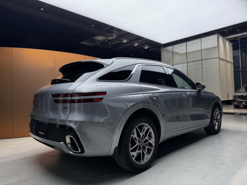 Genesis GV70 2024