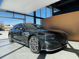 Genesis G90 2025