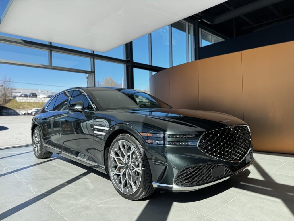 Genesis G90 2025