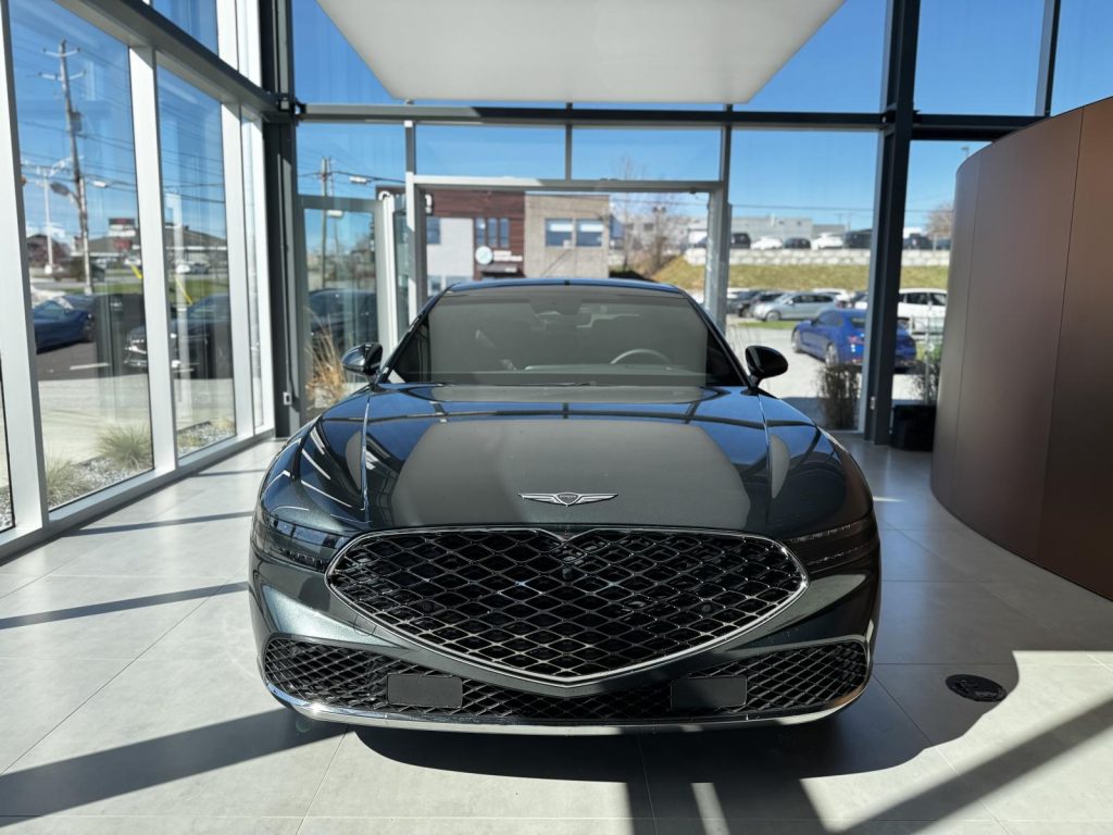 Genesis G90 2025