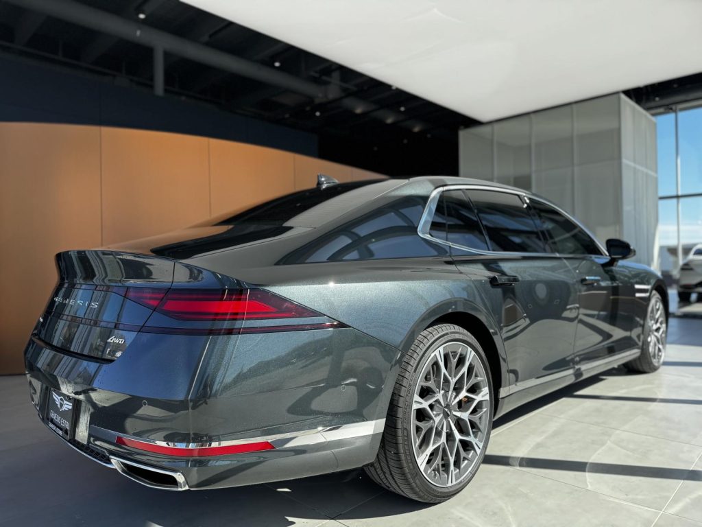 Genesis G90 2025