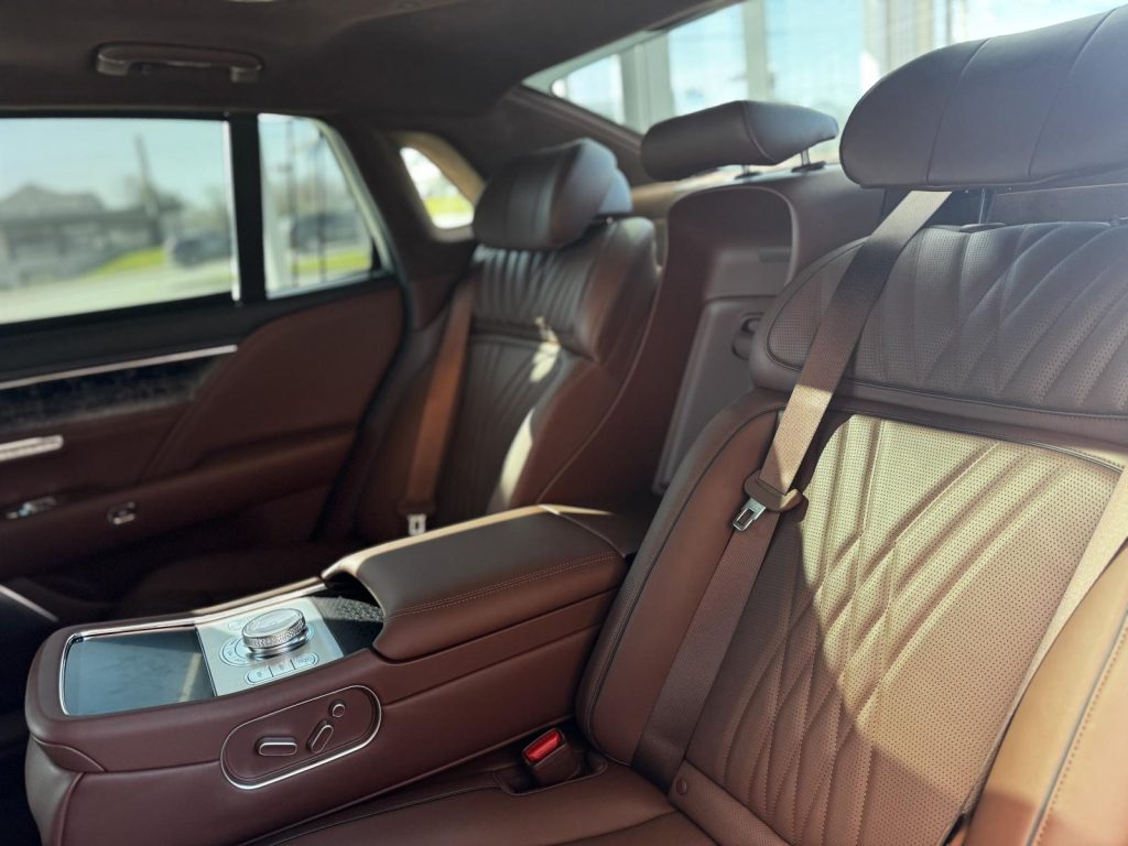 Genesis G90 2025
