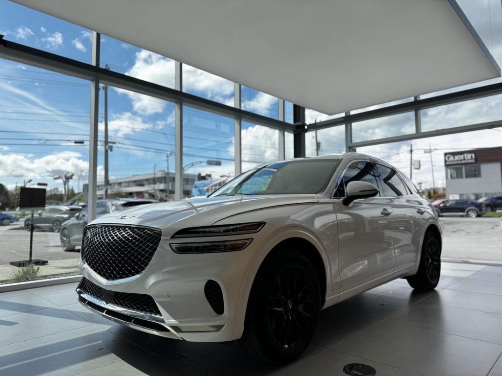 Genesis GV70 2025