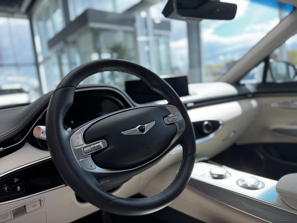 Genesis GV70 2025