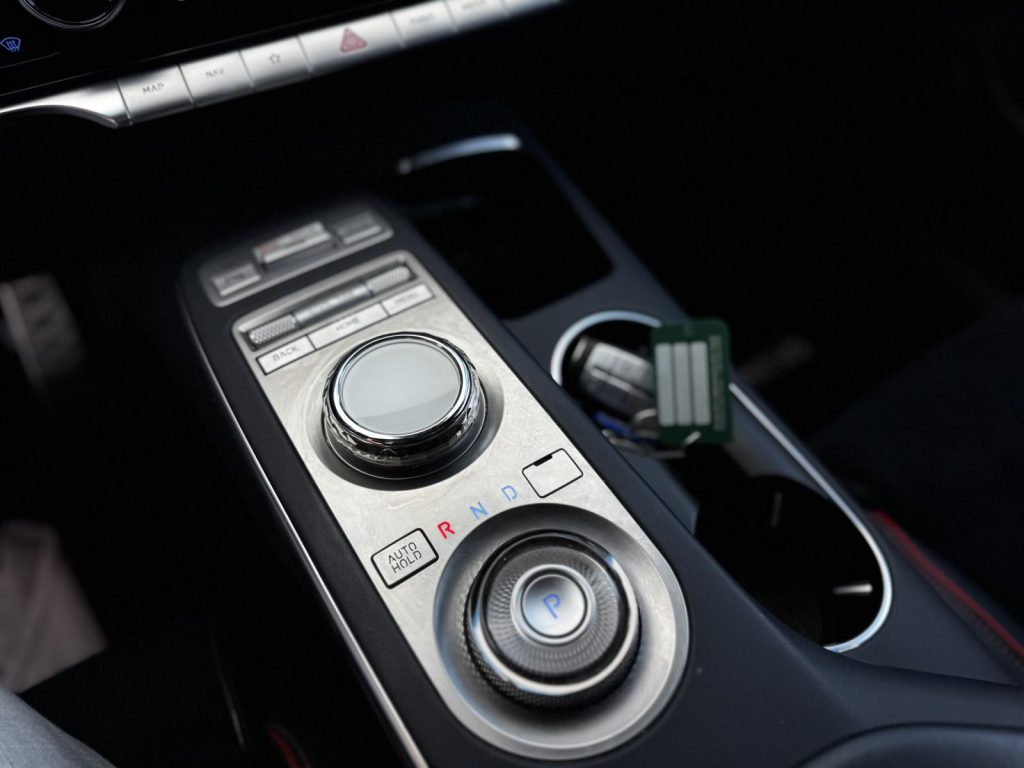 Genesis GV70 2022