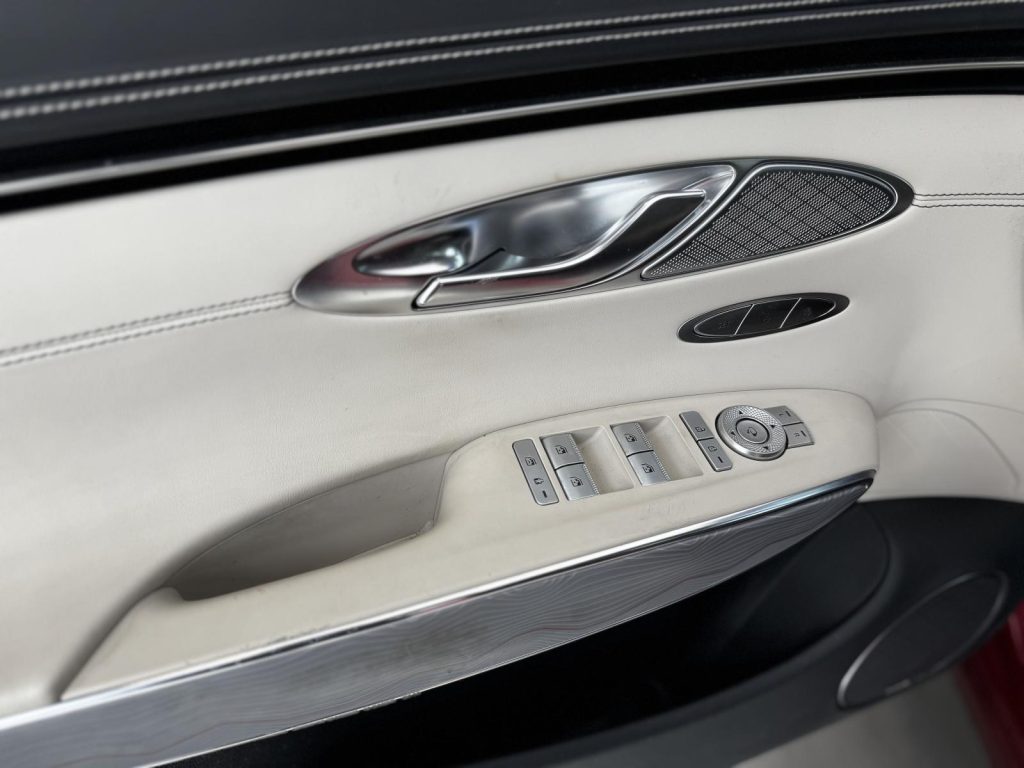 Genesis GV70 2023