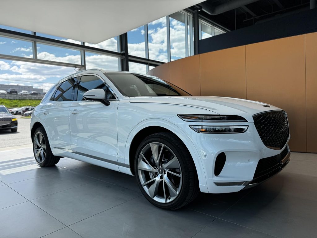 Genesis GV70 2025