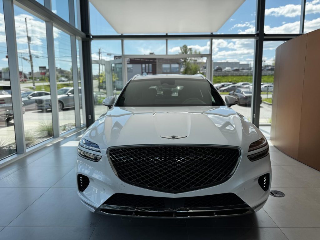 Genesis GV70 2025