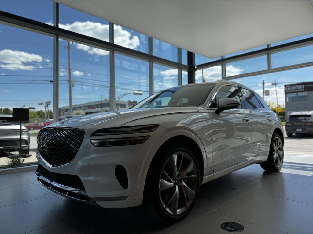 Genesis GV70 2025