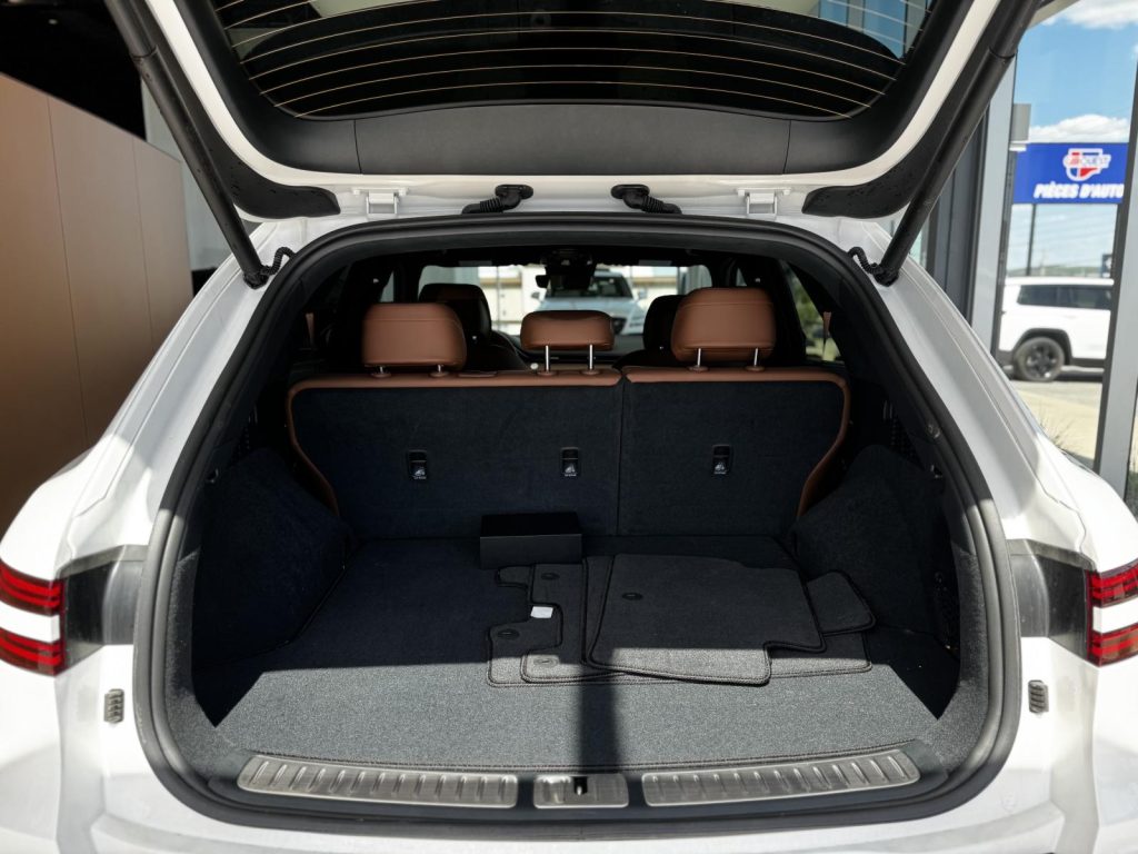 Genesis GV70 2025