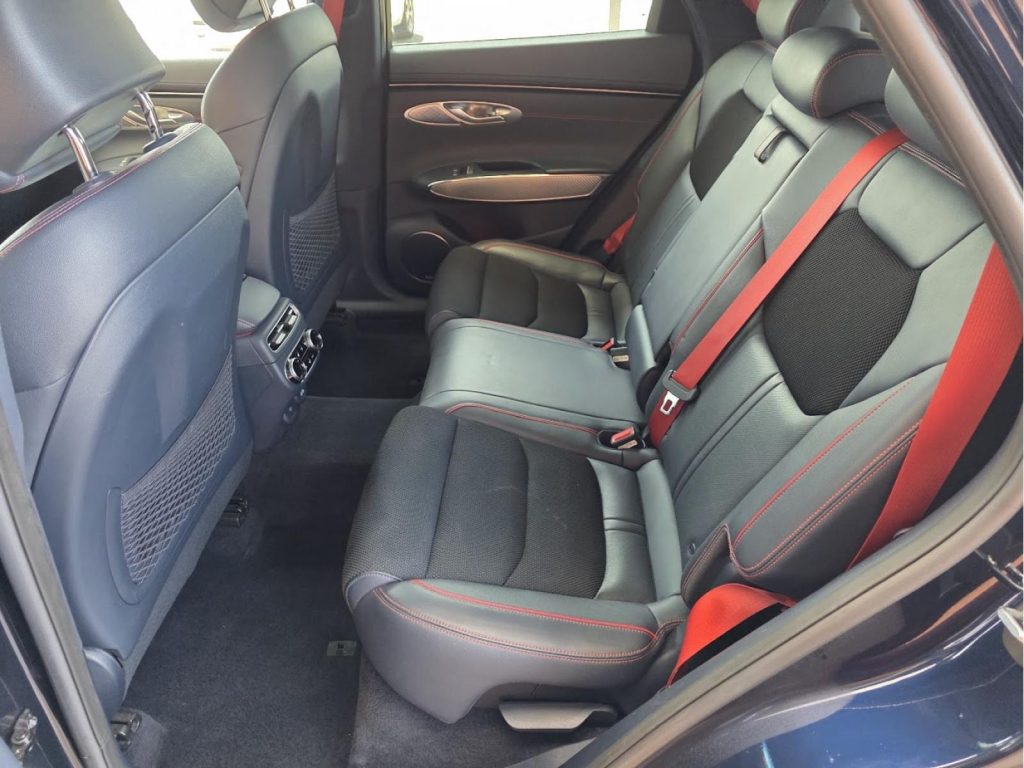 Genesis GV70 2022