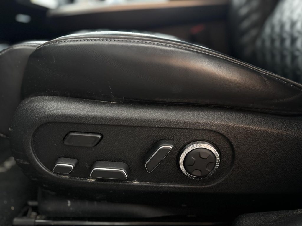 Genesis GV60 2023