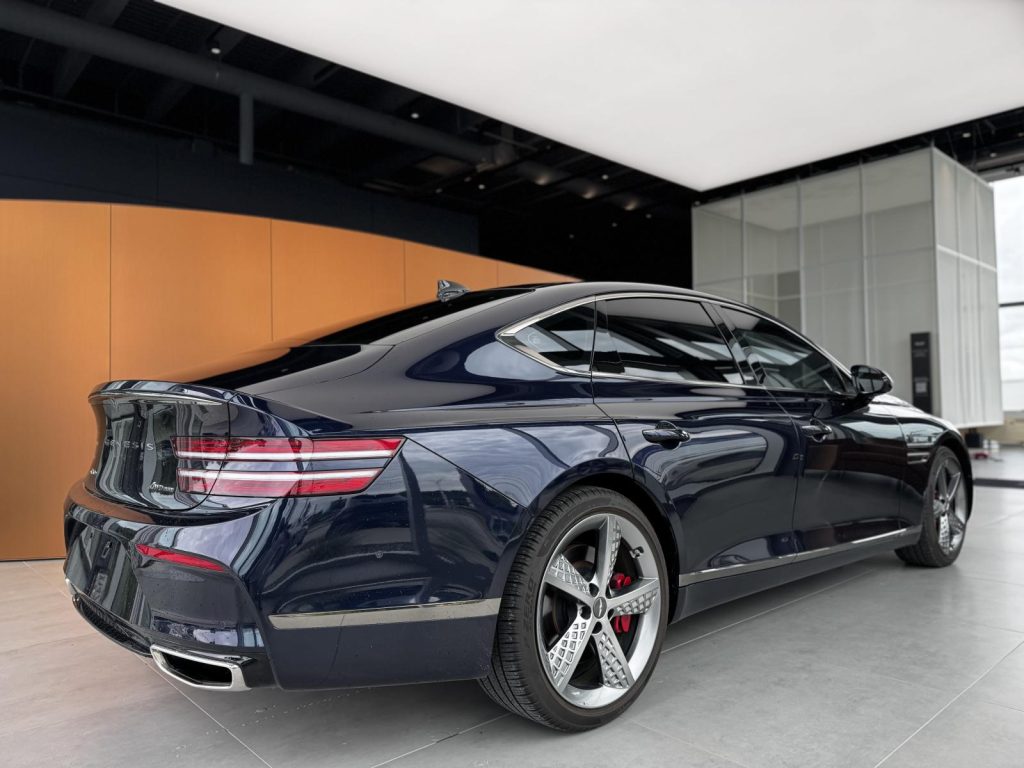 Genesis G80 2023