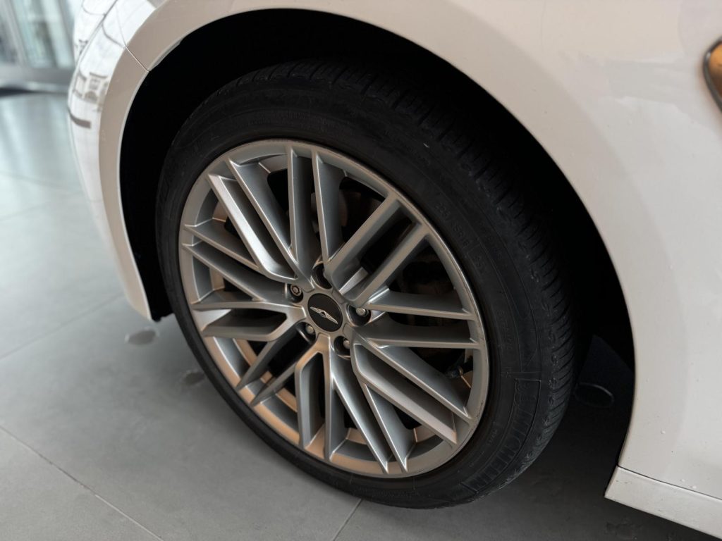 Genesis G70 2021