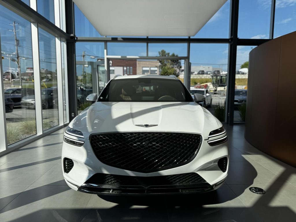 Genesis GV70 2025