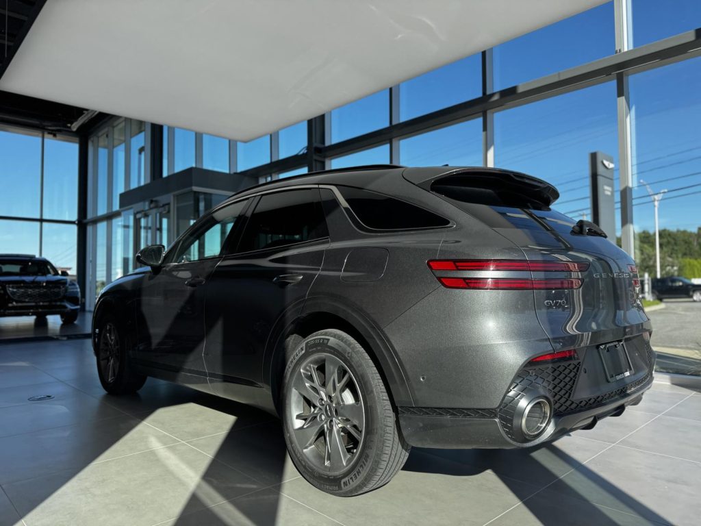 Genesis GV70 2022