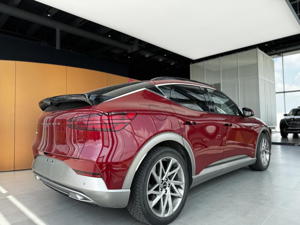 Genesis GV60 2023
