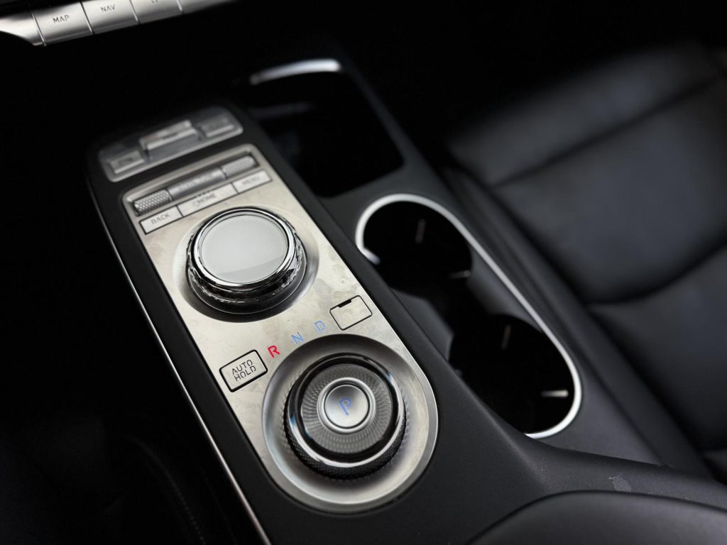 Genesis GV70 2022