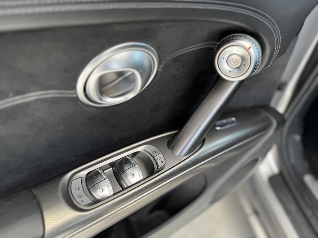 Genesis GV60 2023