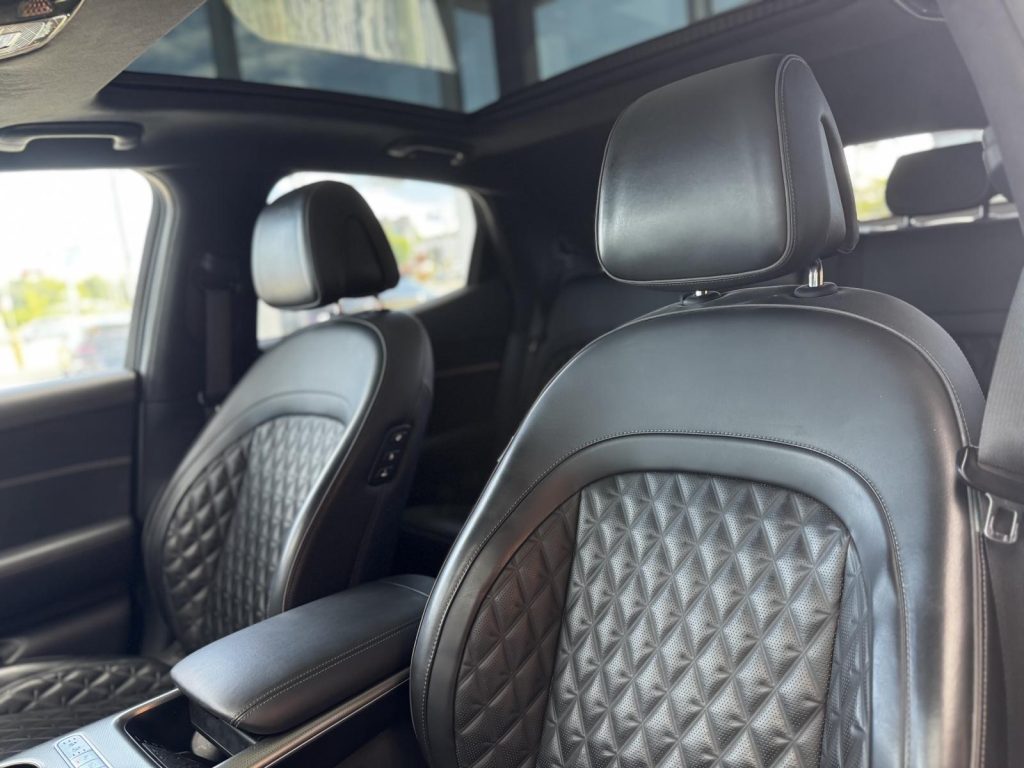 Genesis GV60 2023