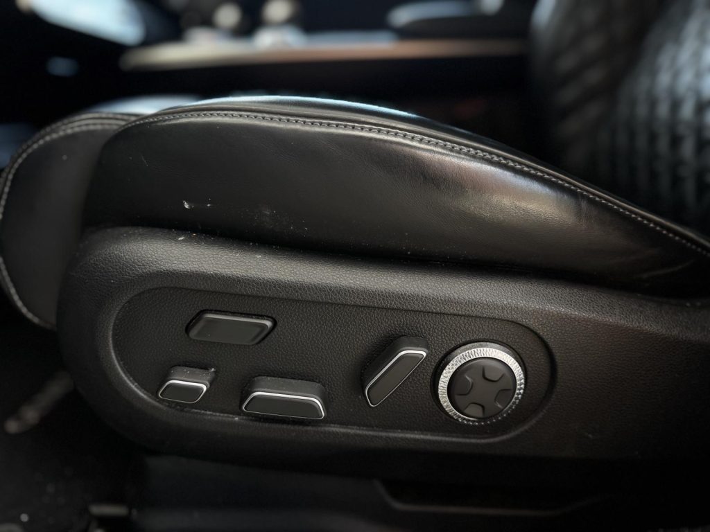 Genesis GV60 2023