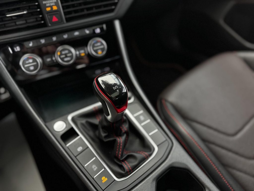 Volkswagen Jetta 2023