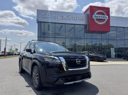 Nissan Pathfinder 2024