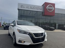 Nissan Versa 2021